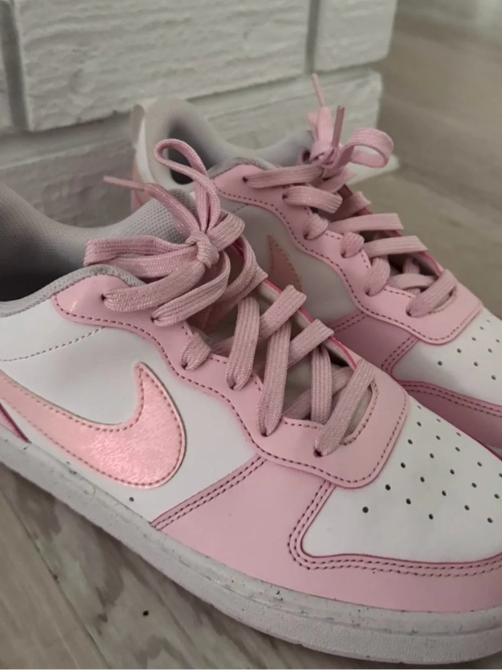 Nike comfortable sneakers